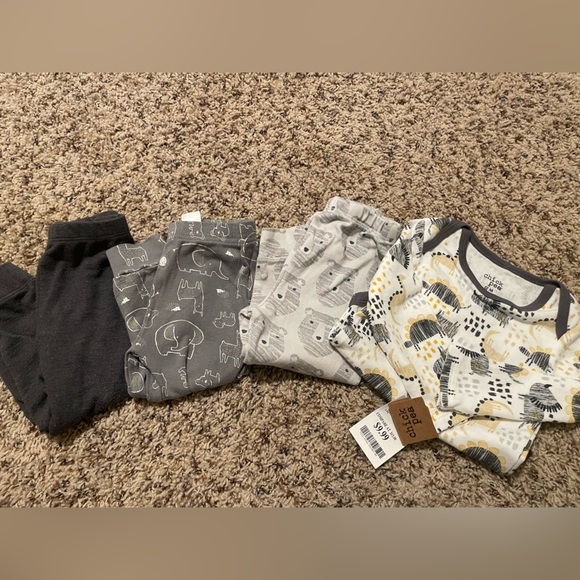 40 piece bundle BABY CLOTHES SIZES 3-6m and 12m sizes vary - Picture 9 of 11